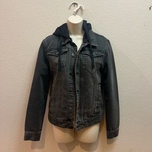 RARE Dead Sara hooded denim jacket by Kill City in size small!
